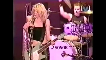 Hole's Courtney Love Takes Her Tits Out On Stage