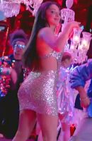 Kiara Advani Shaking her Perfect Booty 😜