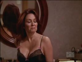Stroking to this Patricia Heaton gif and I never want to stop