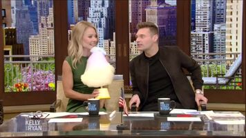 getting sucked off by Kelly Ripa would be amazing, just look at her!